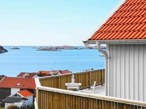 2 person holiday home in R nn ng Rönnäng